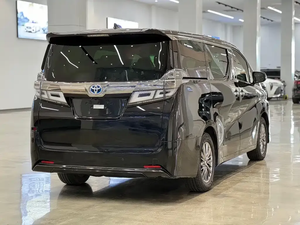 Toyota Vellfire 2022 из CN, фото 4