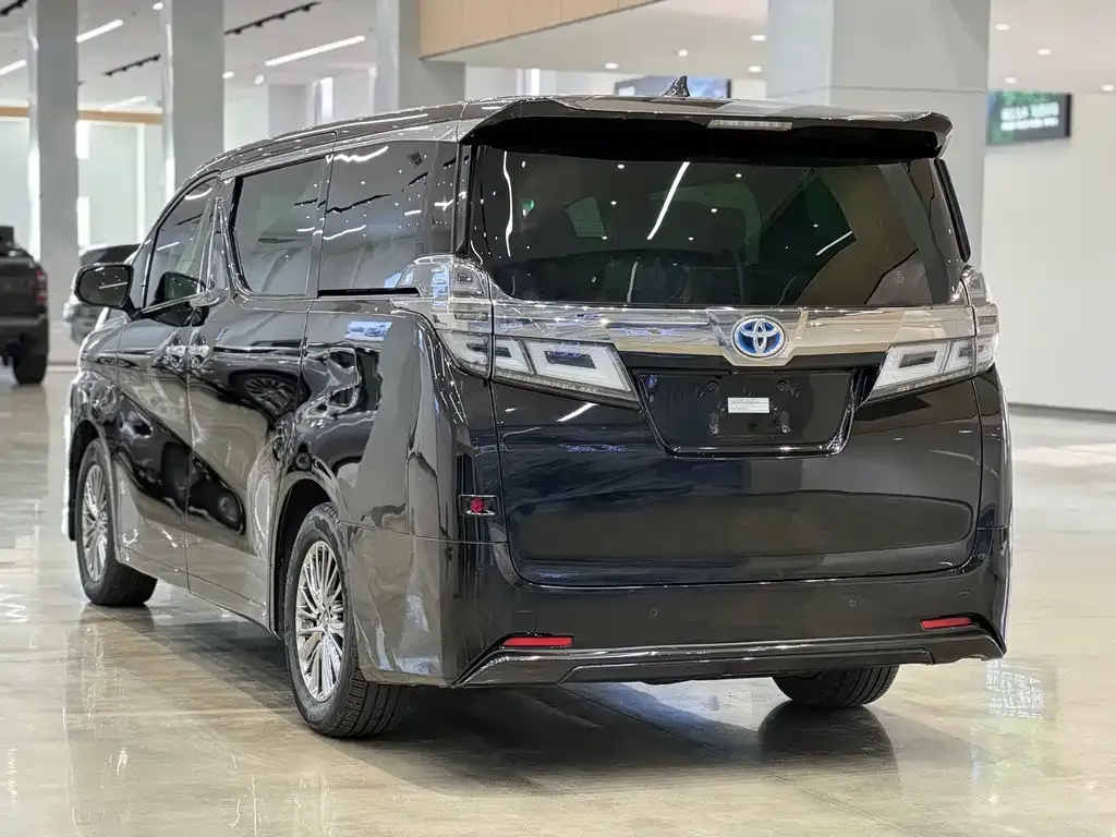 Toyota Vellfire 2022 из CN, фото 6