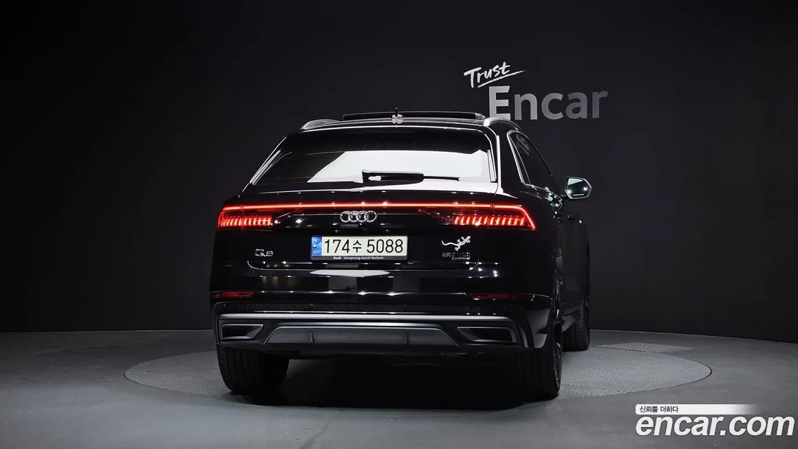Audi Q8 2021 из KR, фото 4