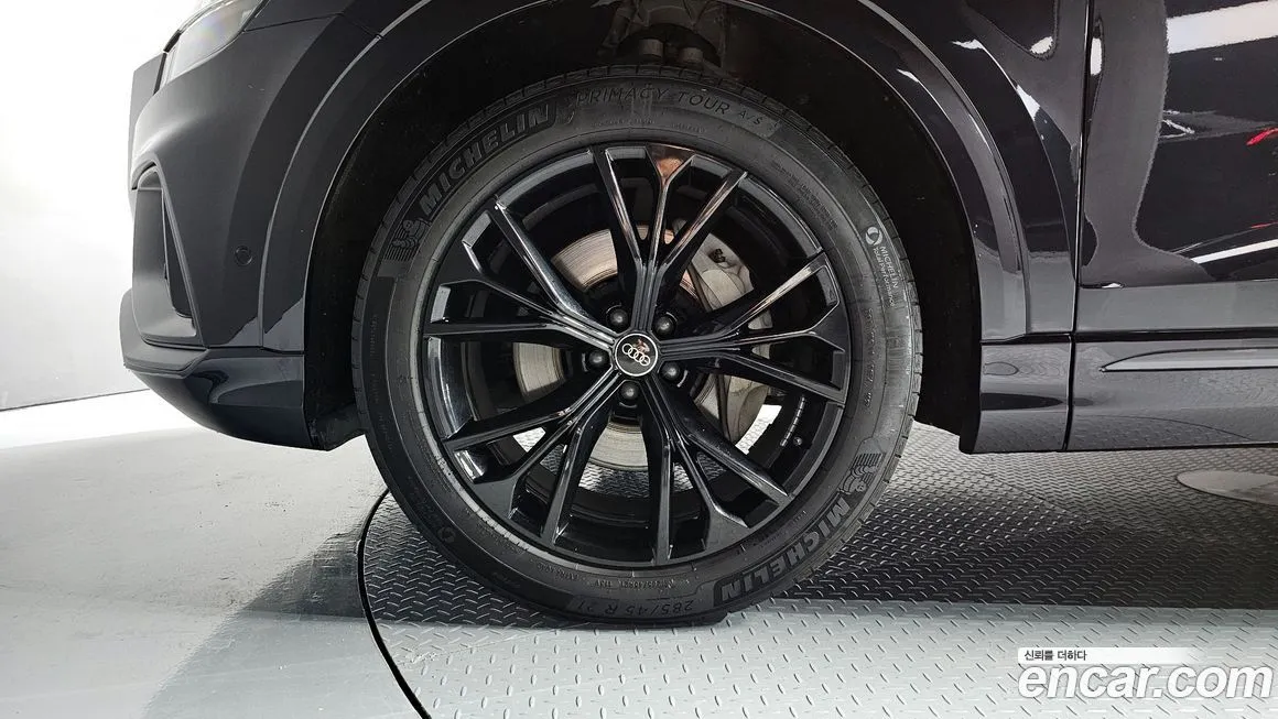Audi Q8 2021 из KR, фото 5