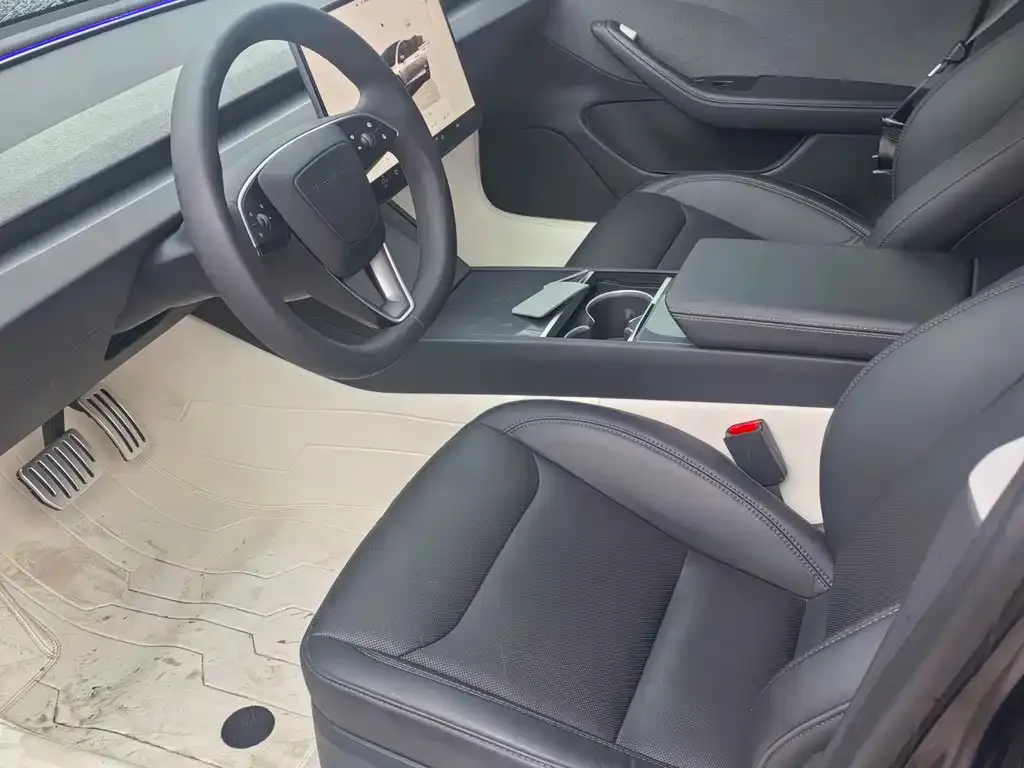 Tesla Model 3 — фото 4