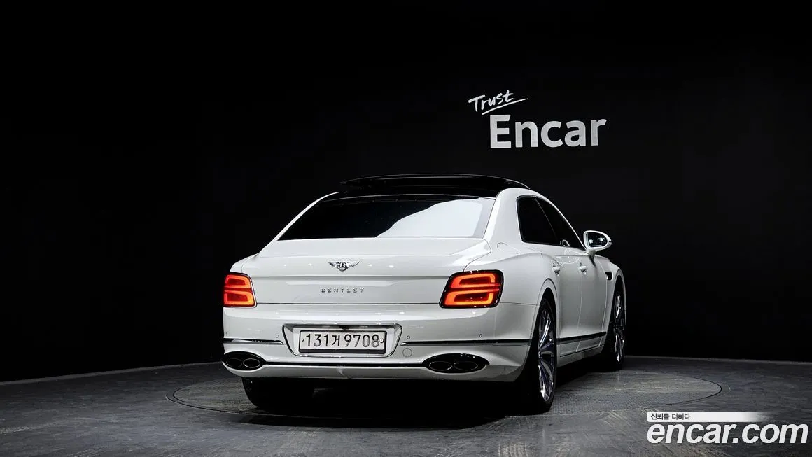 Bentley Flying Spur 2022 из KR, фото 4