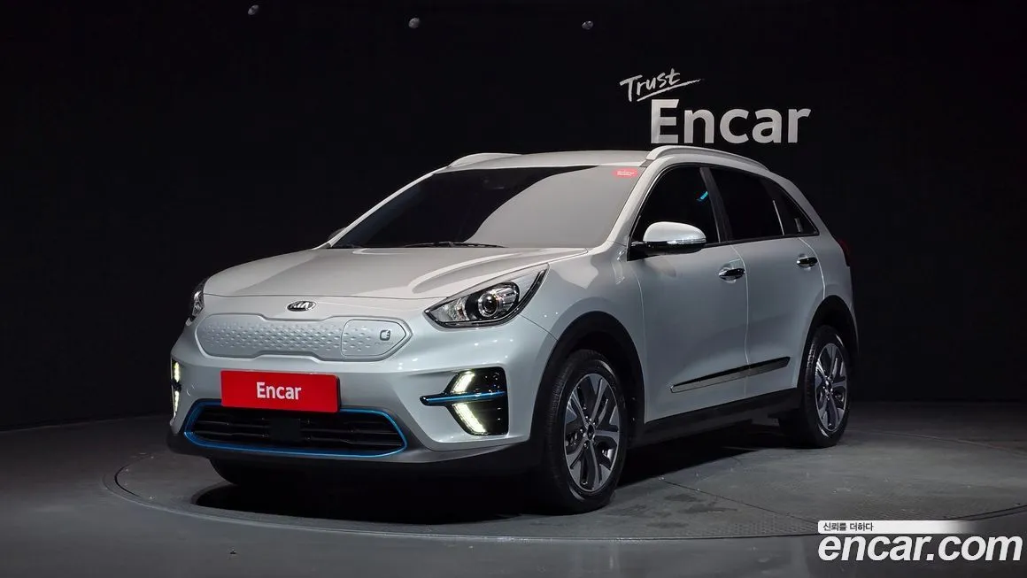 Kia Niro — фото 1