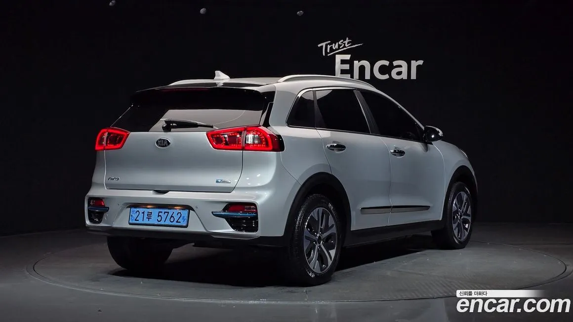 Kia Niro — фото 2