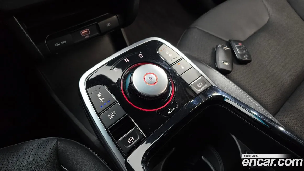 Kia Niro — фото 9
