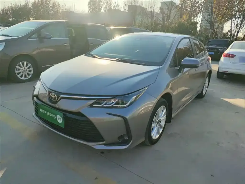 Toyota Corolla 2024 из CN, фото 1