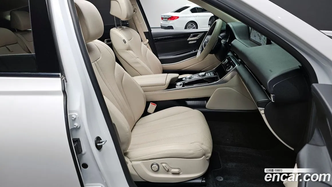 Genesis GV80 — фото 10