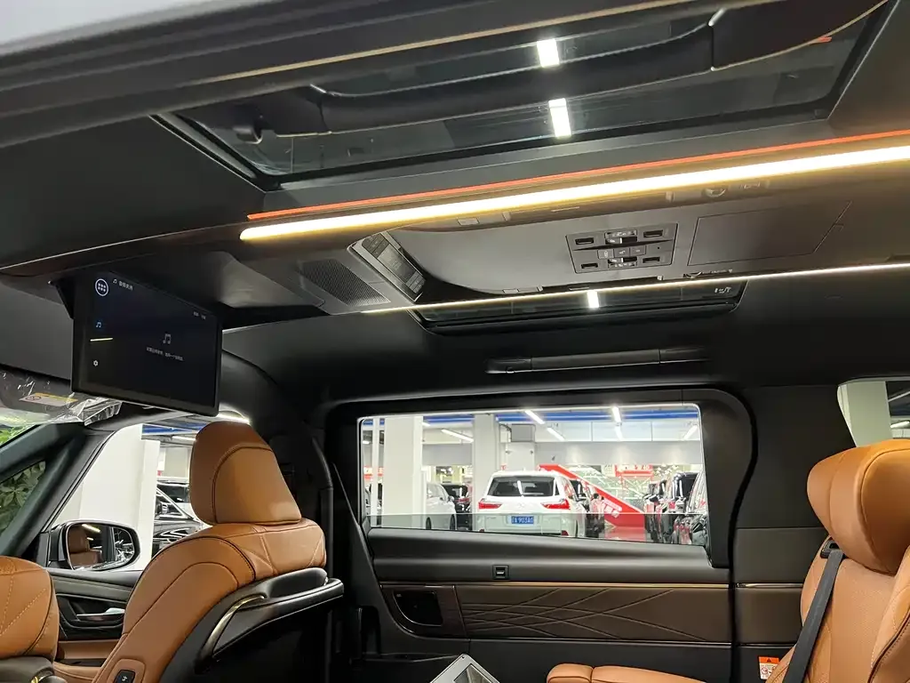 Toyota Vellfire 2024 из CN, фото 10