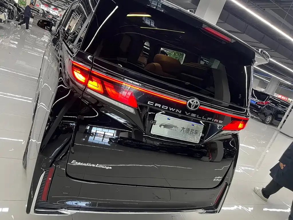 Toyota Vellfire 2024 из CN, фото 7