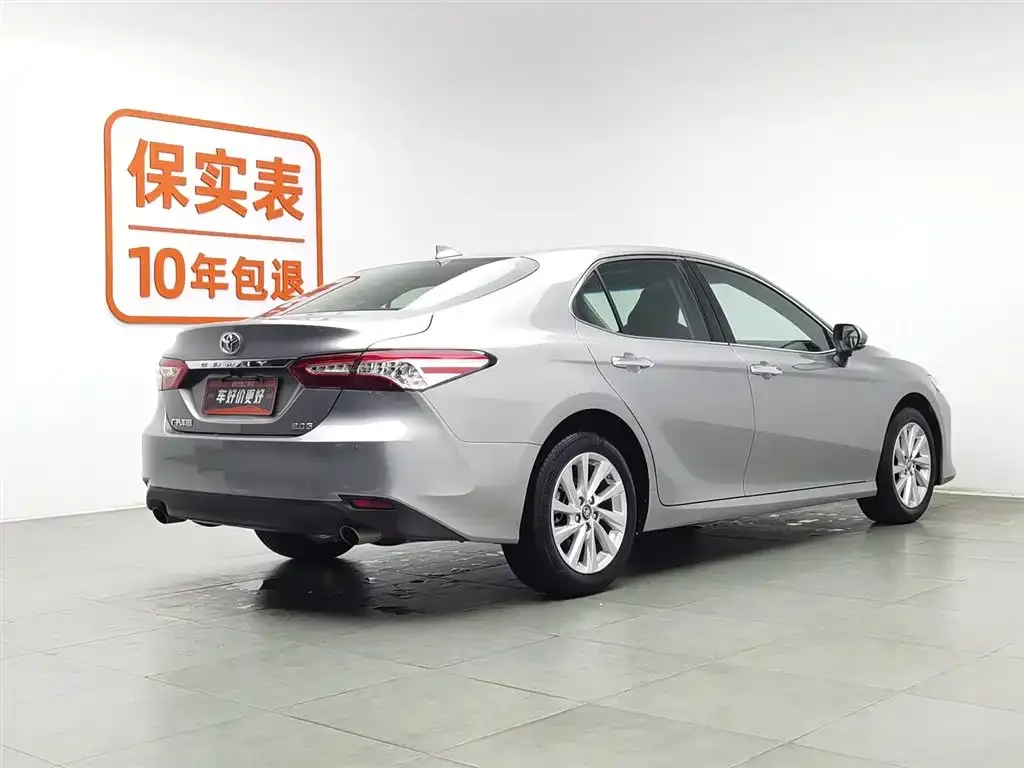 Toyota Camry 2022 из CN, фото 2