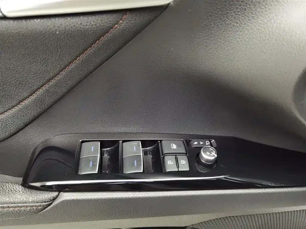 Toyota Camry 2022 из CN, фото 9