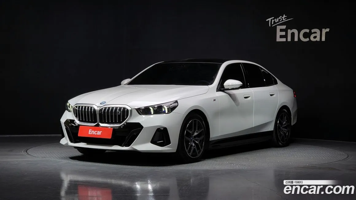 BMW i5