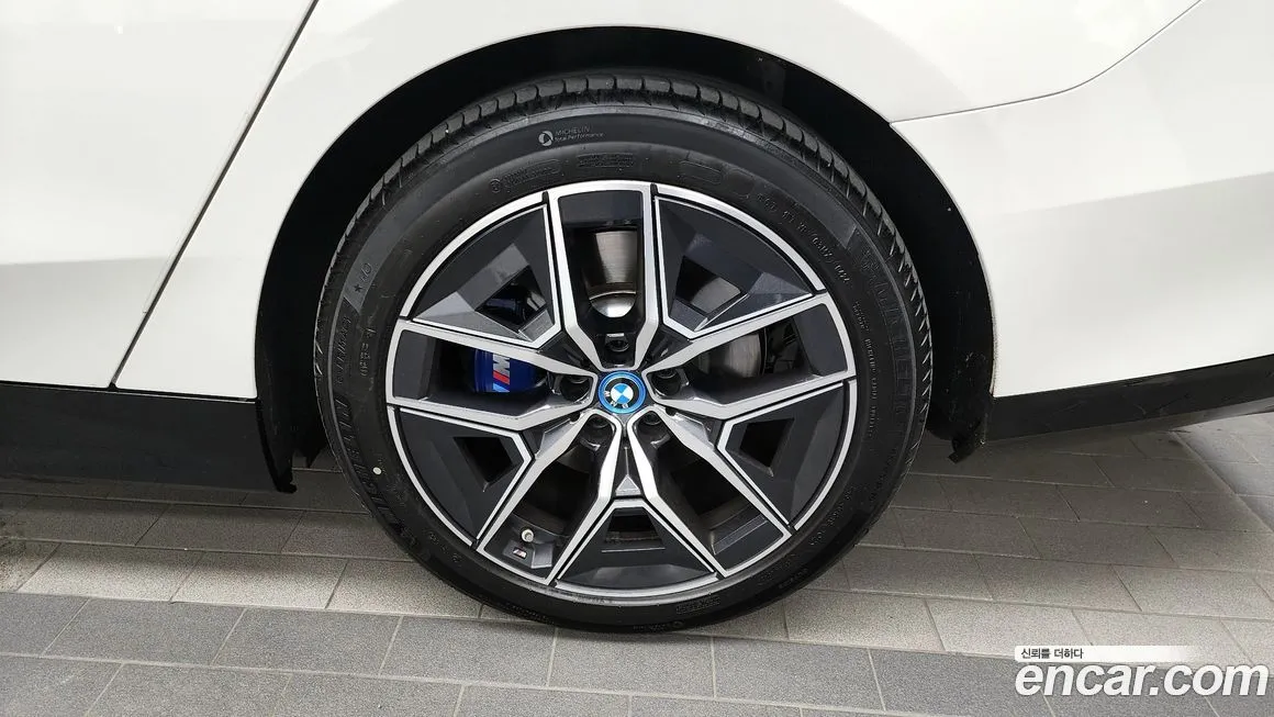 BMW i5 2024 из KR, фото 5