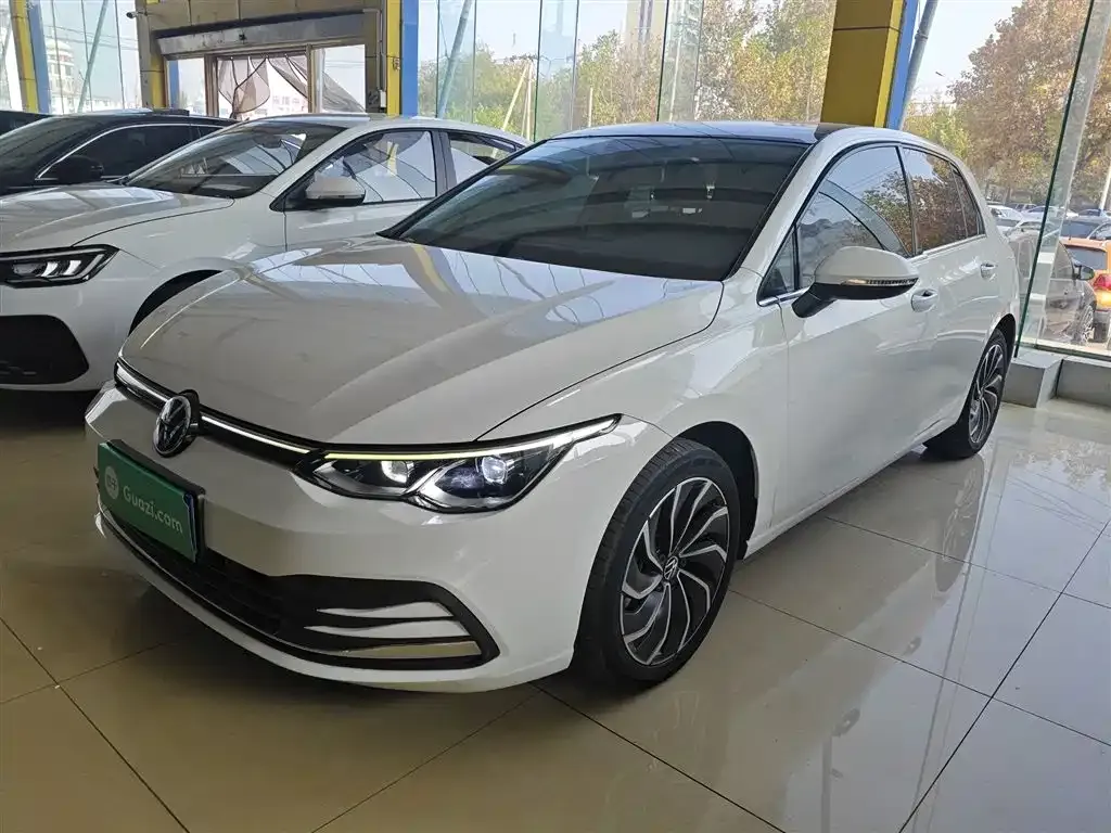 Volkswagen Golf 2022 из CN, фото 1
