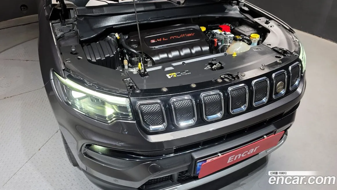 Jeep Compass — фото 6