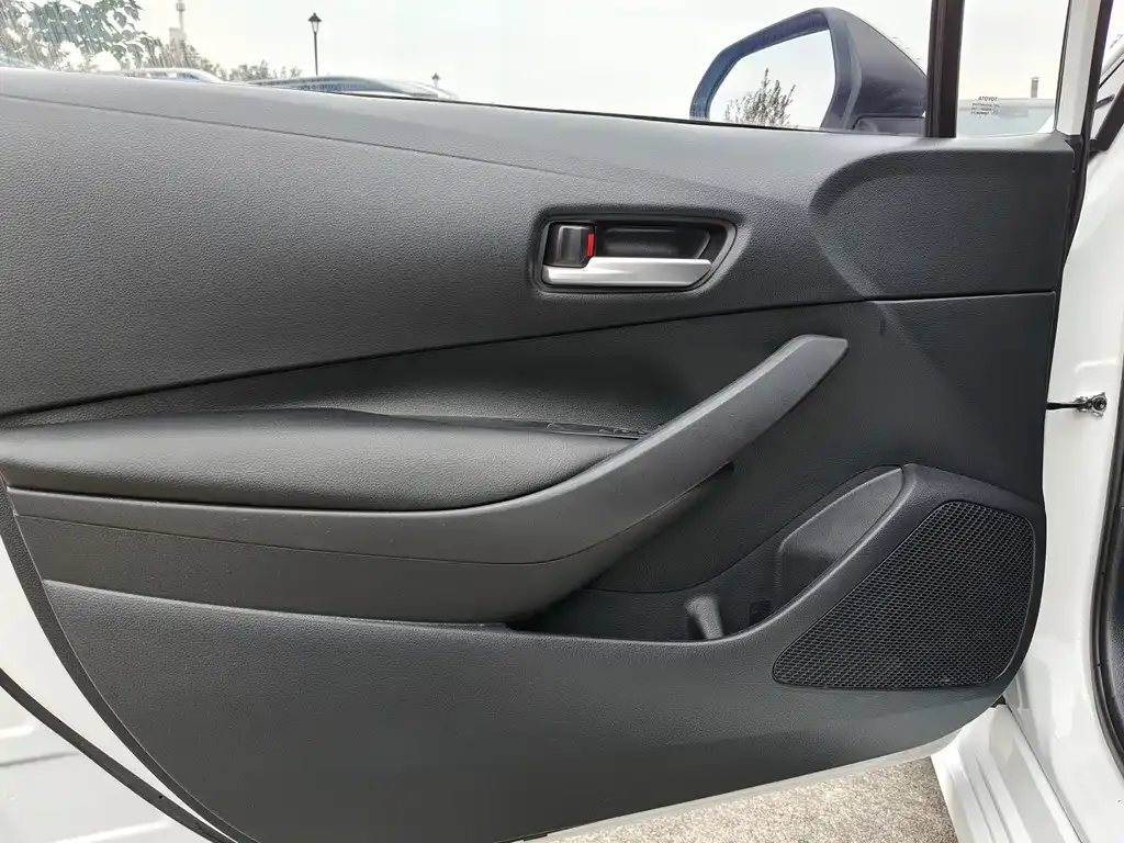 Toyota Corolla 2022 из CN, фото 10