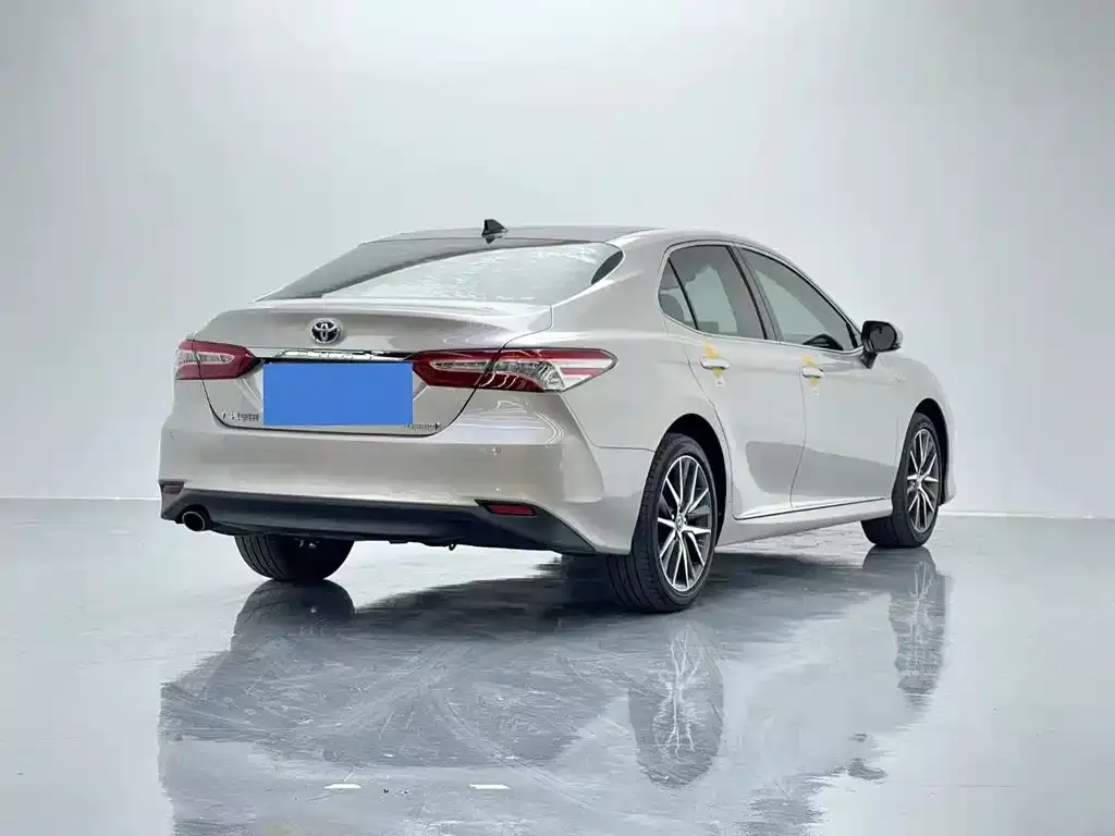 Toyota Camry 2023 из CN, фото 4