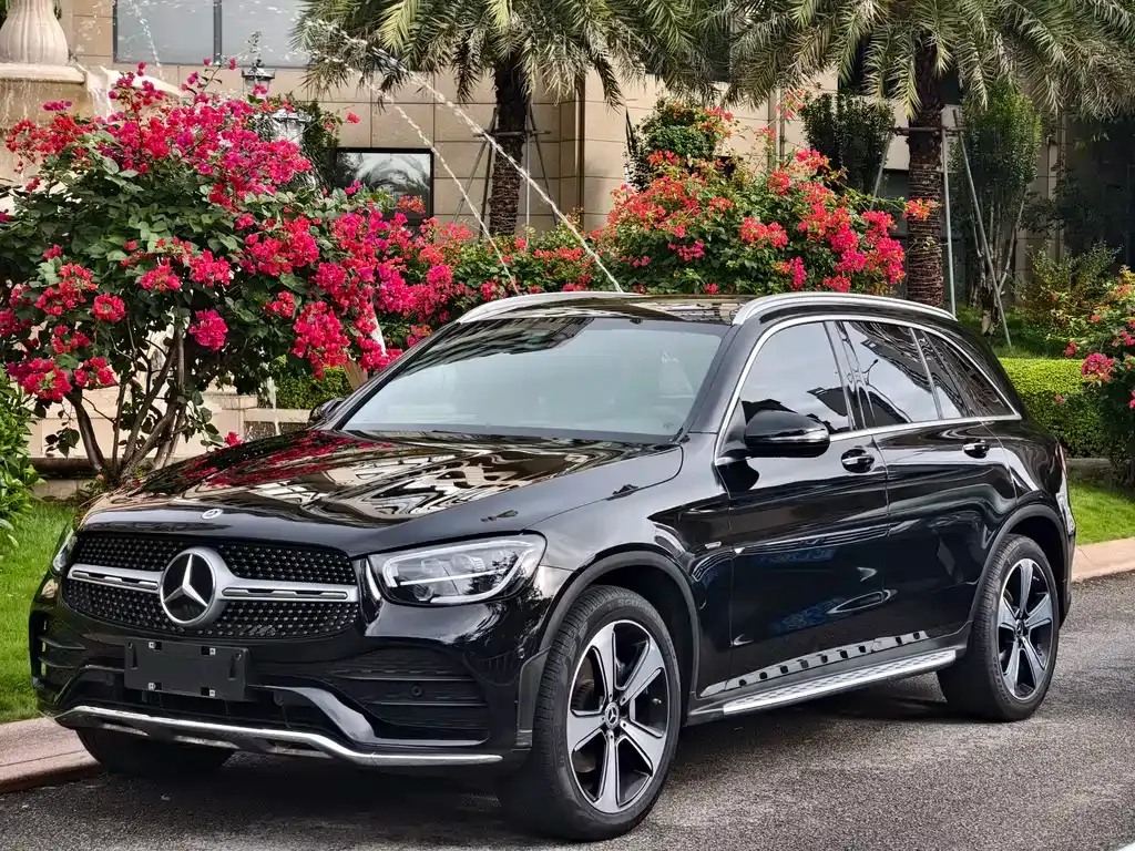 Mercedes-Benz GLC — фото 1