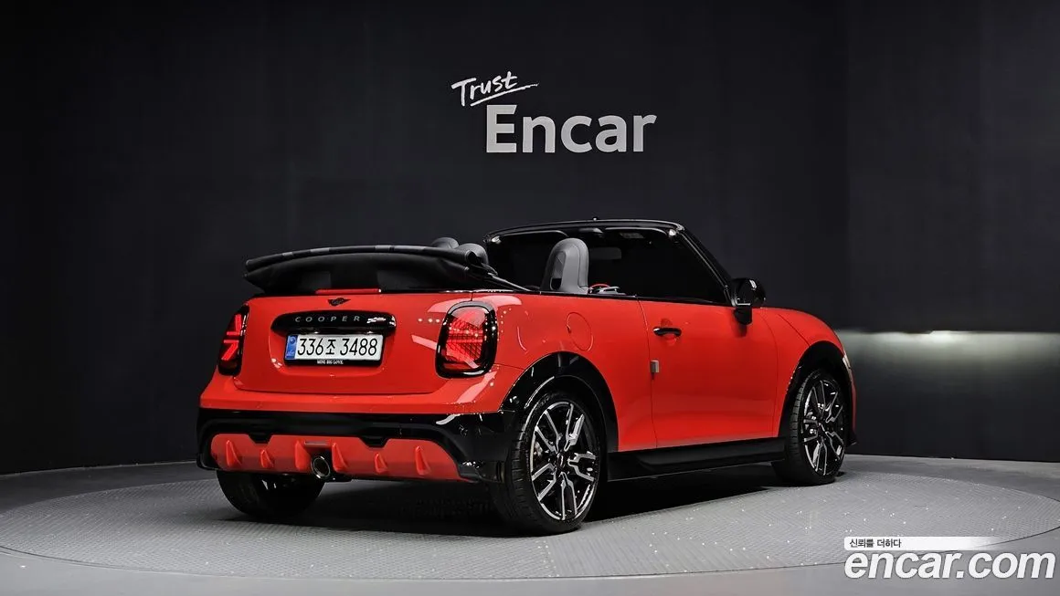 Mini Cooper Convertible — фото 2
