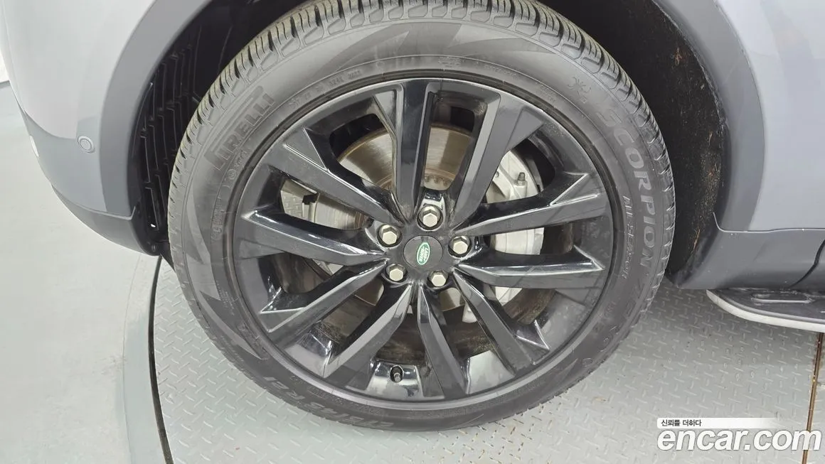 Land Rover Discovery 2023 из KR, фото 5