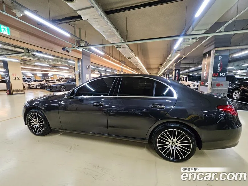 Mercedes-Benz C-Class 2025 из KR, фото 8