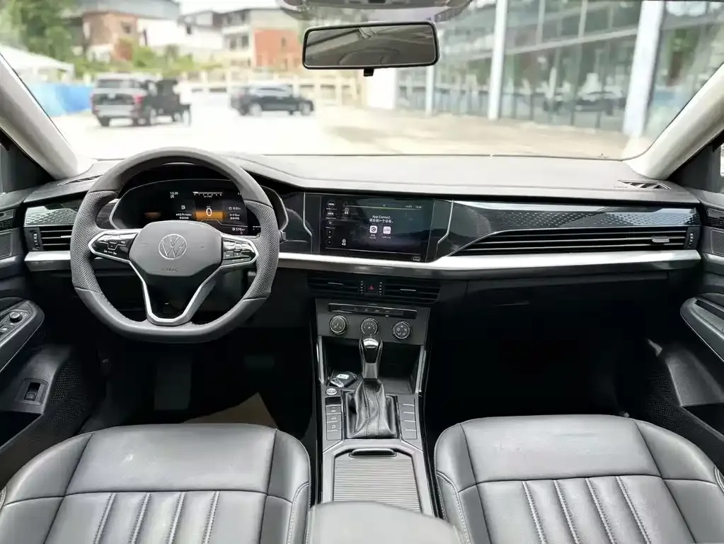 Volkswagen Passat 2023 из CN, фото 6