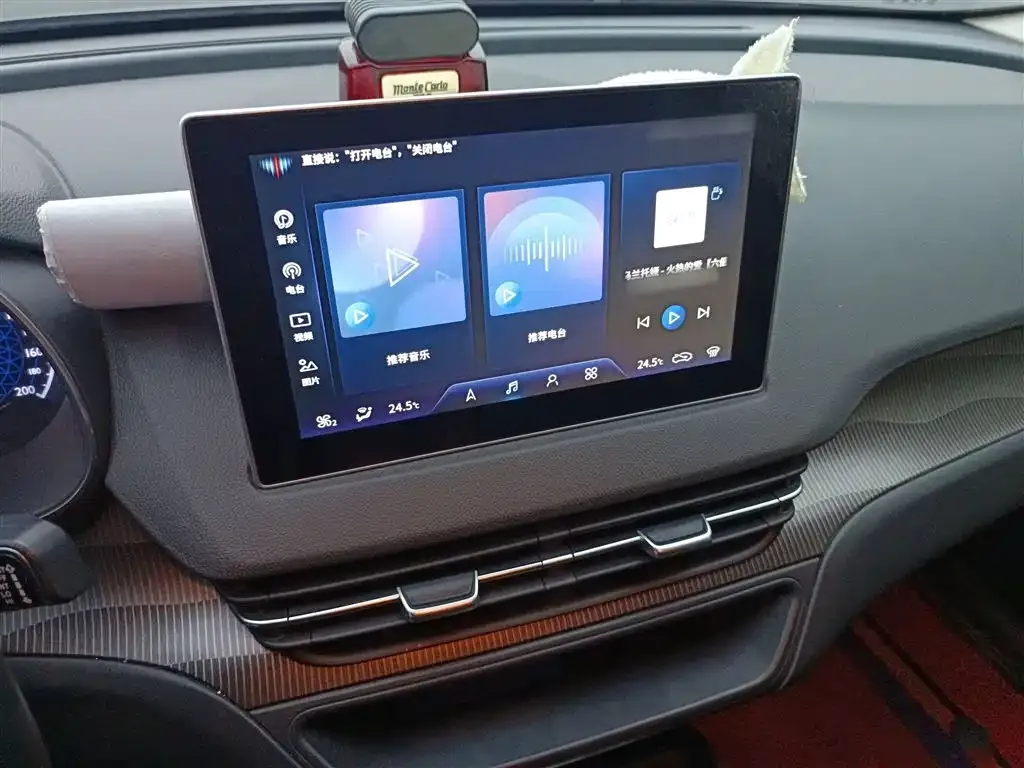 Hongqi E-QM5 2023 из CN, фото 6