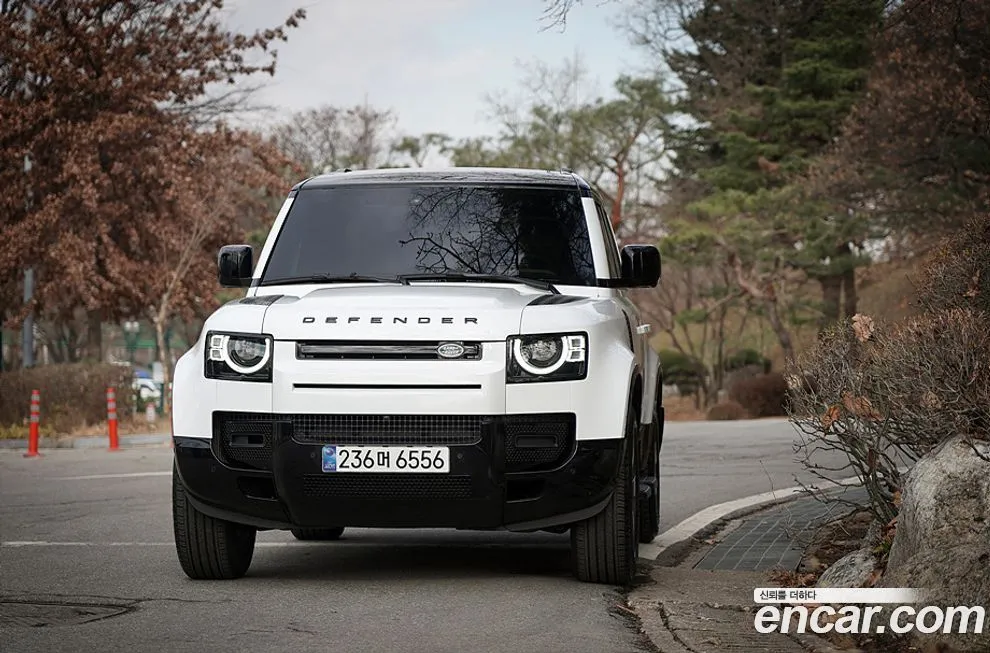 Land Rover Defender — фото 2