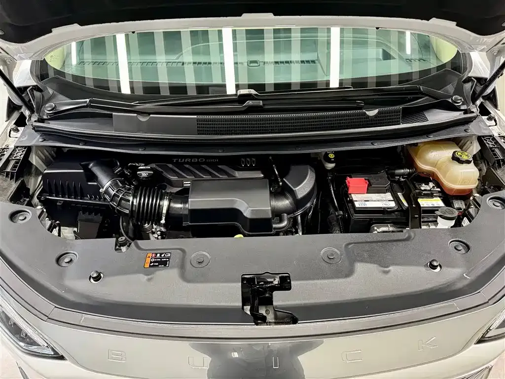 Buick Century 2023 из CN, фото 10