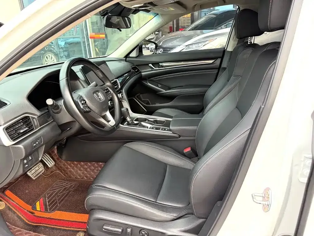 Honda Accord — фото 4