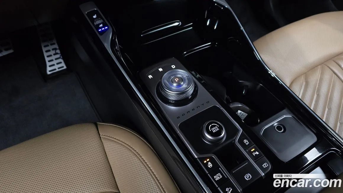 Kia Sorento — фото 9