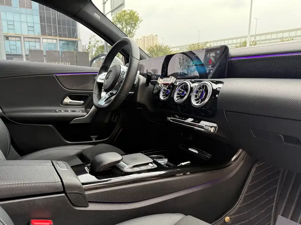 Mercedes-Benz A-Class 2021 из CN, фото 10