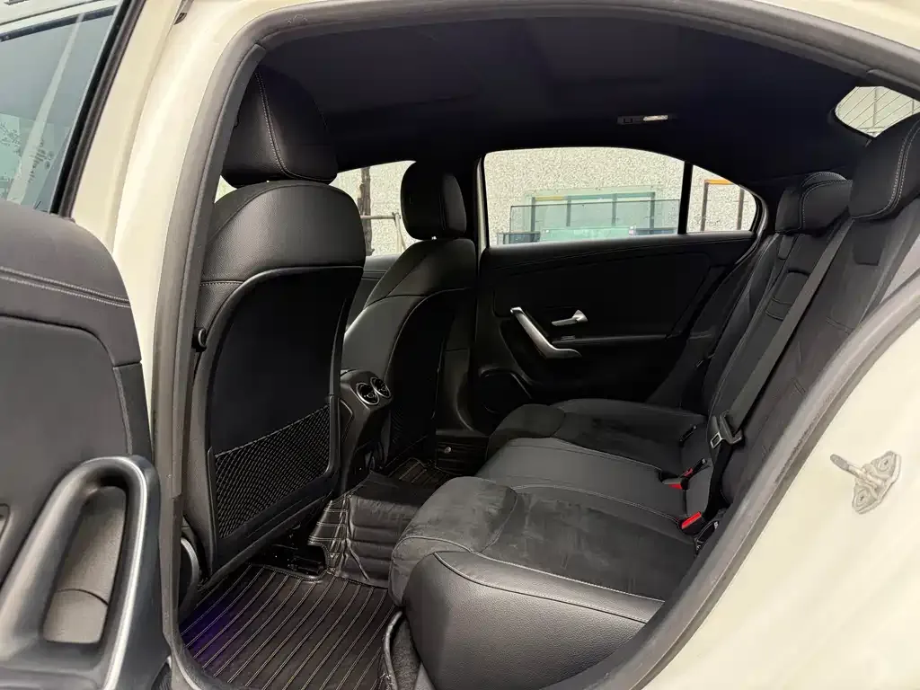 Mercedes-Benz A-Class 2021 из CN, фото 5