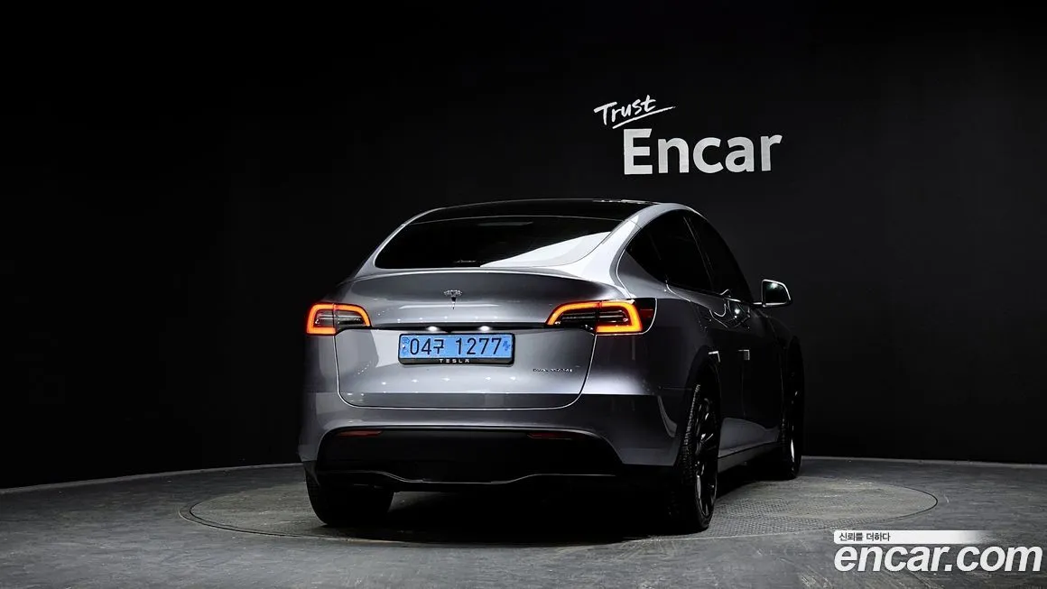 Tesla Model Y — фото 4