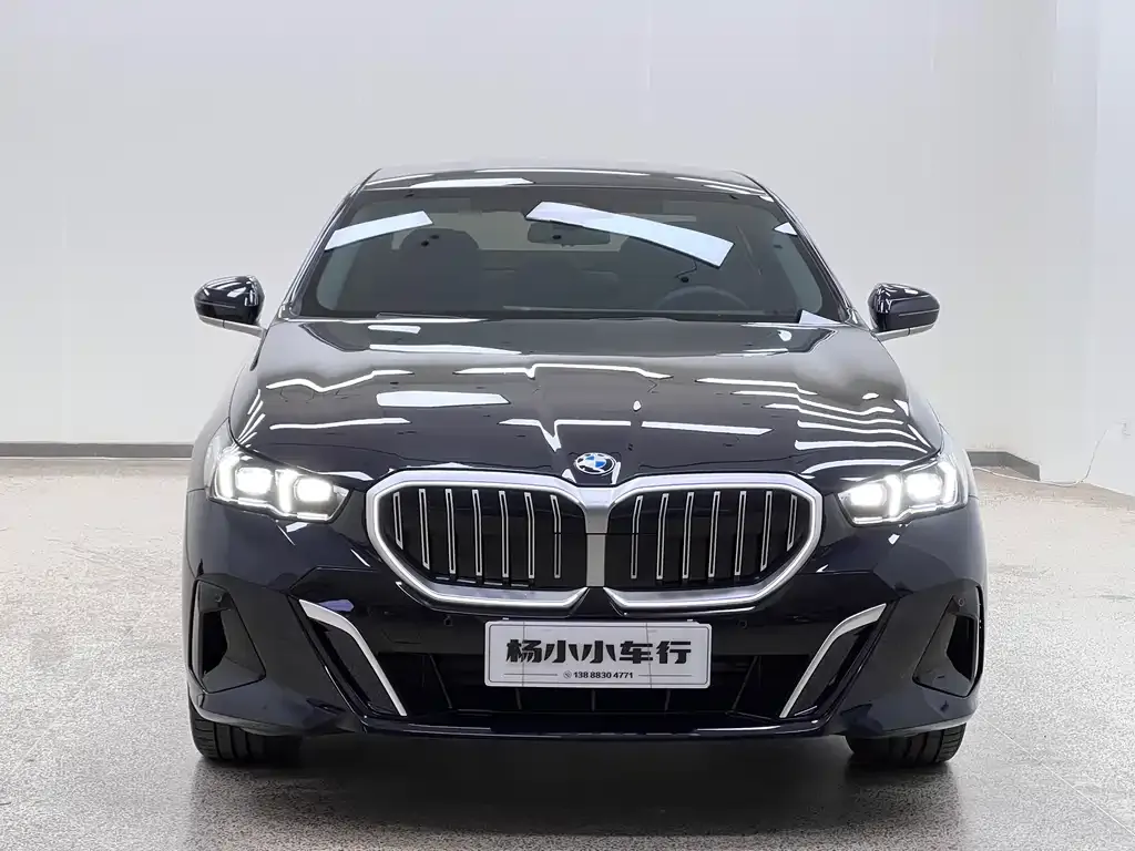 BMW 5 Series — фото 2