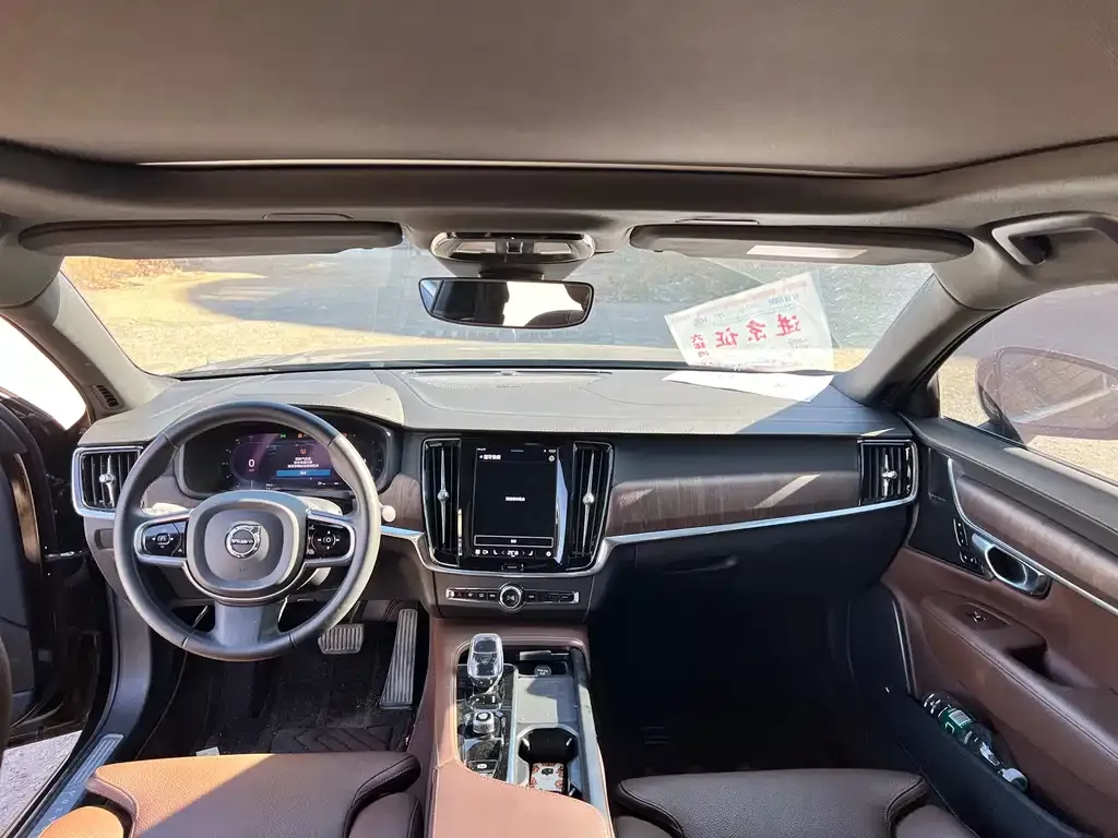 Volvo S90 — фото 4
