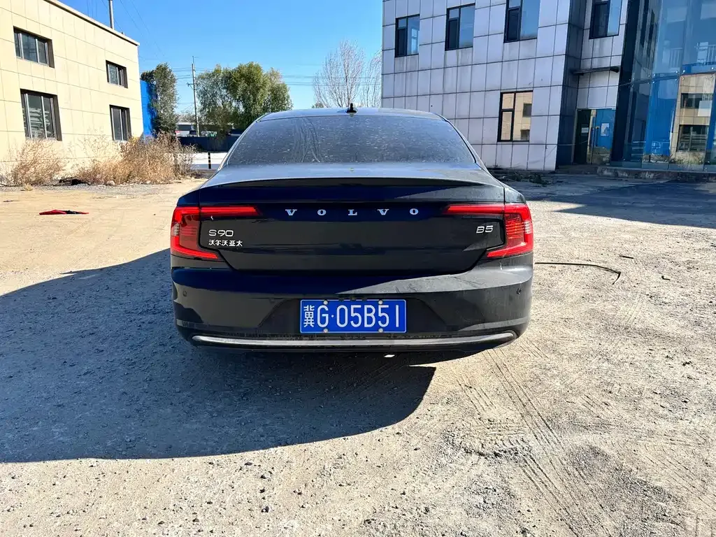 Volvo S90 — фото 8