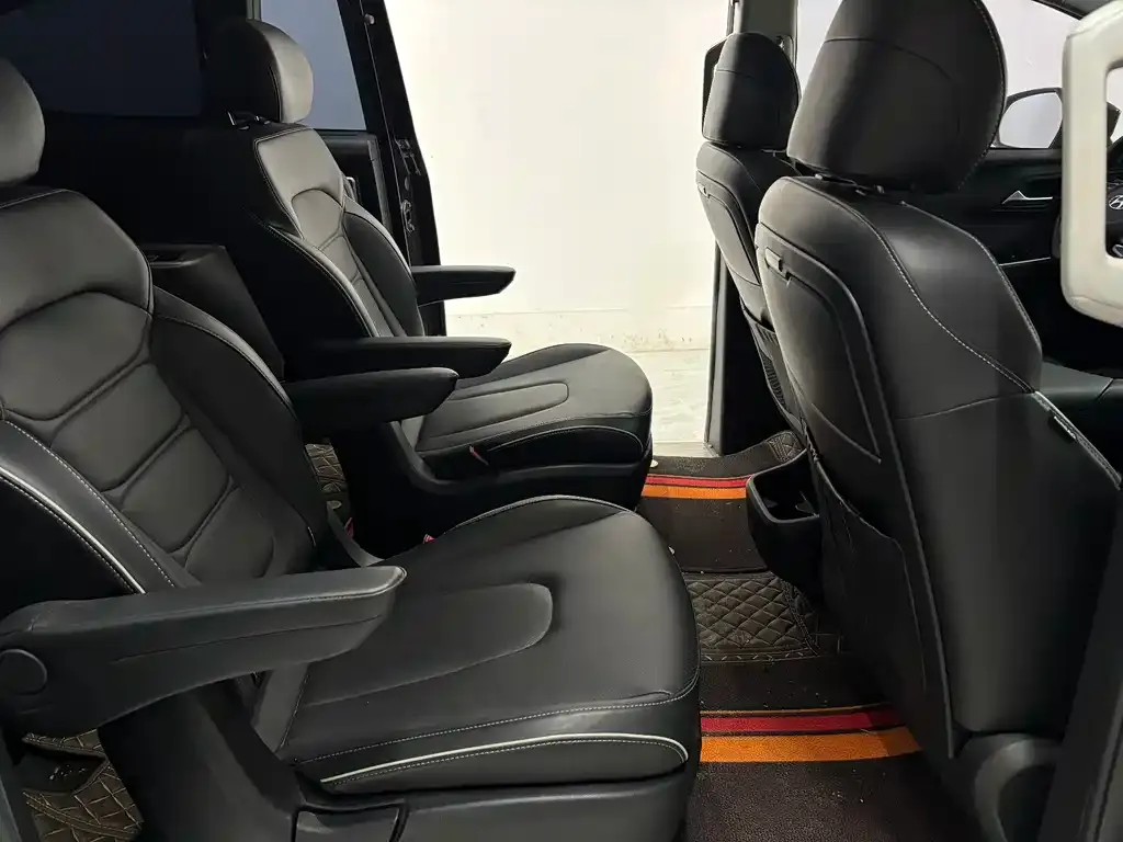 Hyundai Custo — фото 10