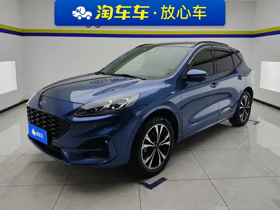 Ford Escape 2022 из CN, фото 1