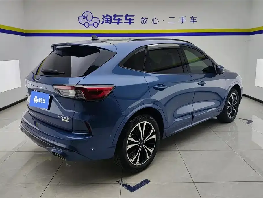 Ford Escape 2022 из CN, фото 3