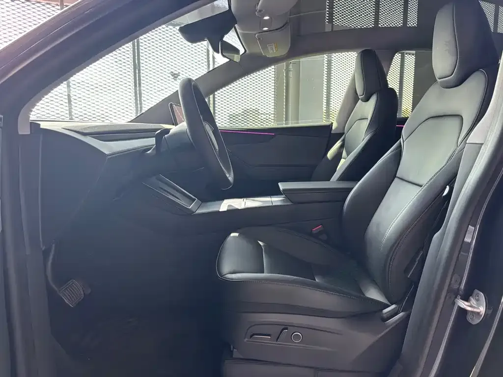 Tesla Model Y 2025 из CN, фото 9