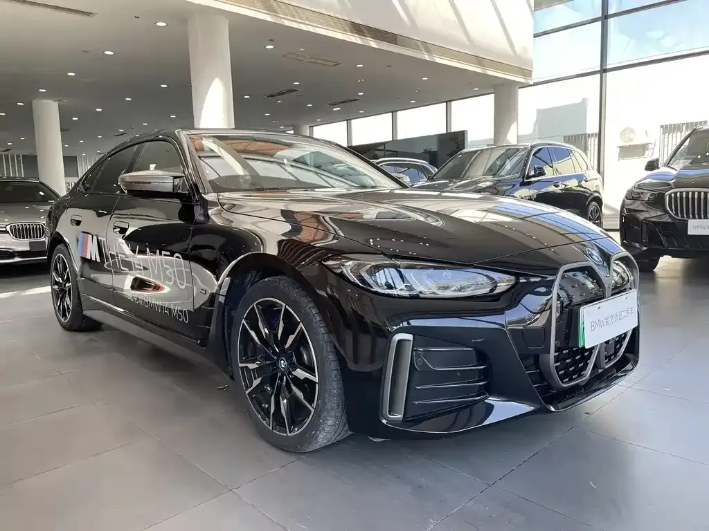 BMW i4 2024 из CN, фото 3