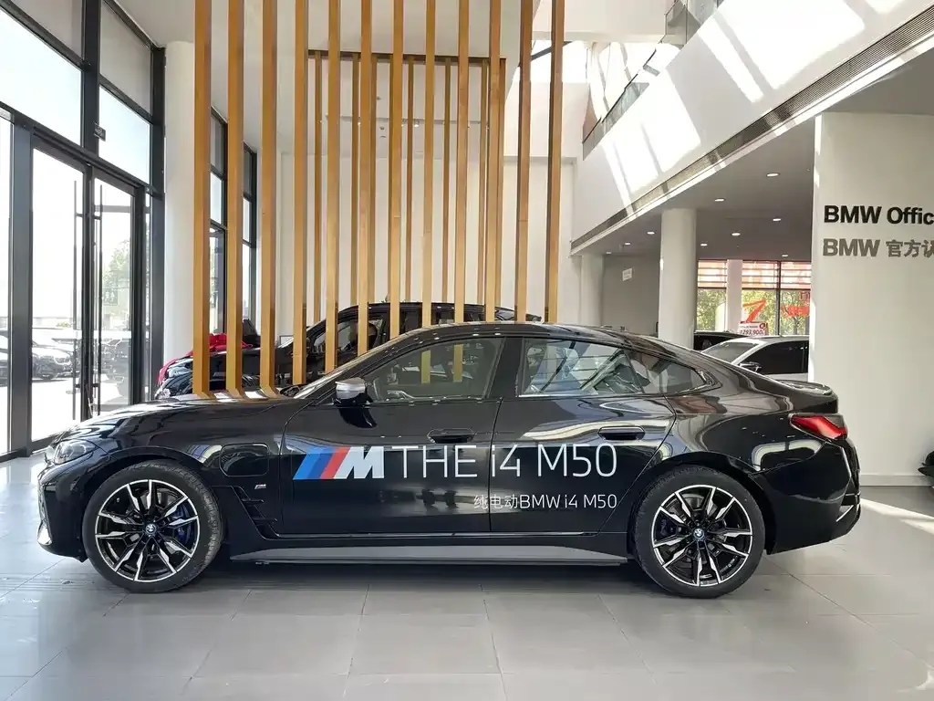 BMW i4 2024 из CN, фото 4