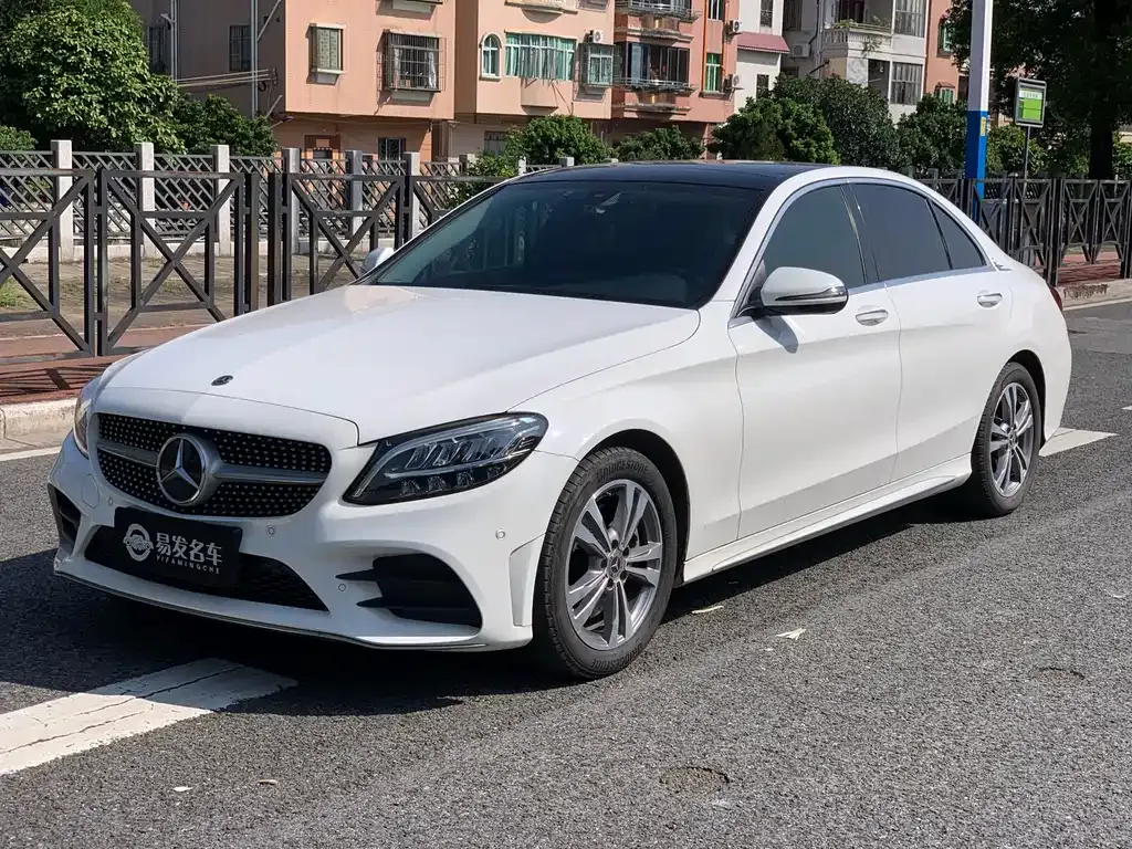 Mercedes-Benz C-Class — фото 2