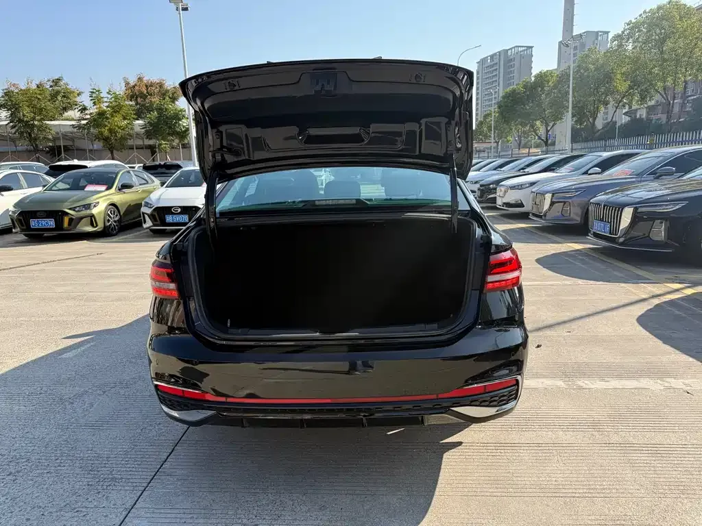 Volkswagen Lavida 2024 из CN, фото 8
