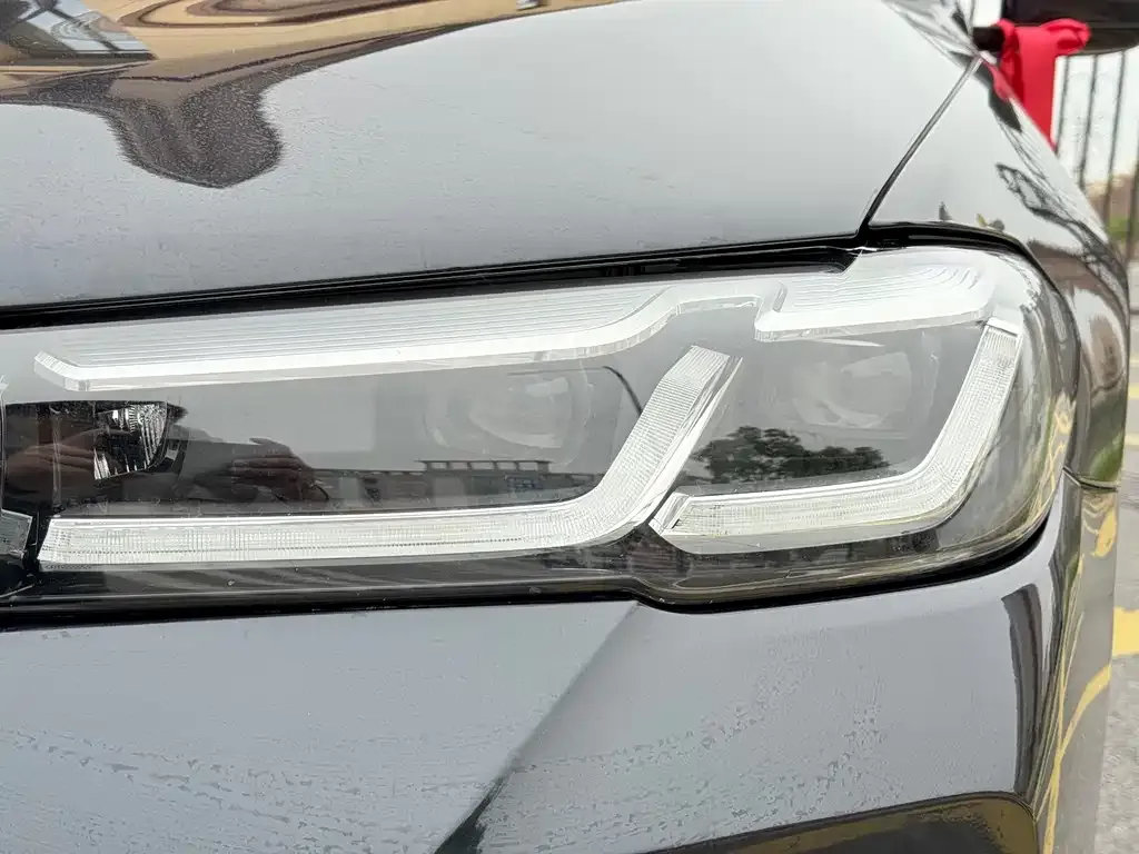 BMW 5 Series 2022 из CN, фото 4
