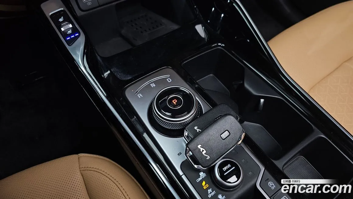 Kia Sorento — фото 9