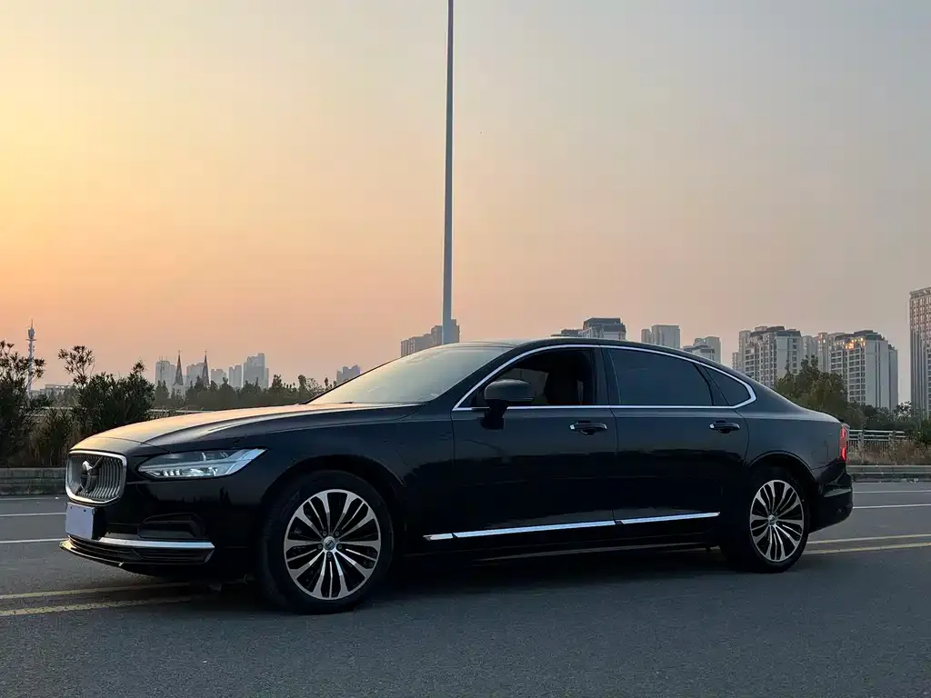 Volvo S90 — фото 6