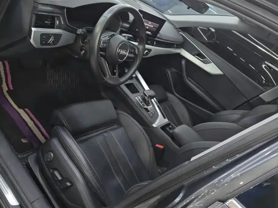 Audi A4L 2021 из CN, фото 9