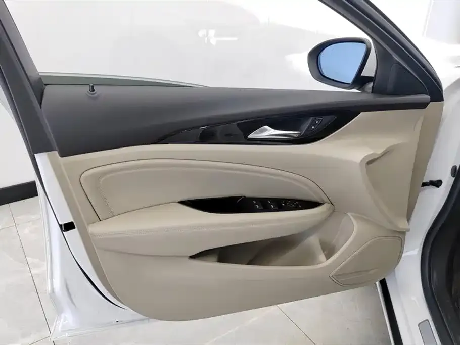Buick Regal — фото 7